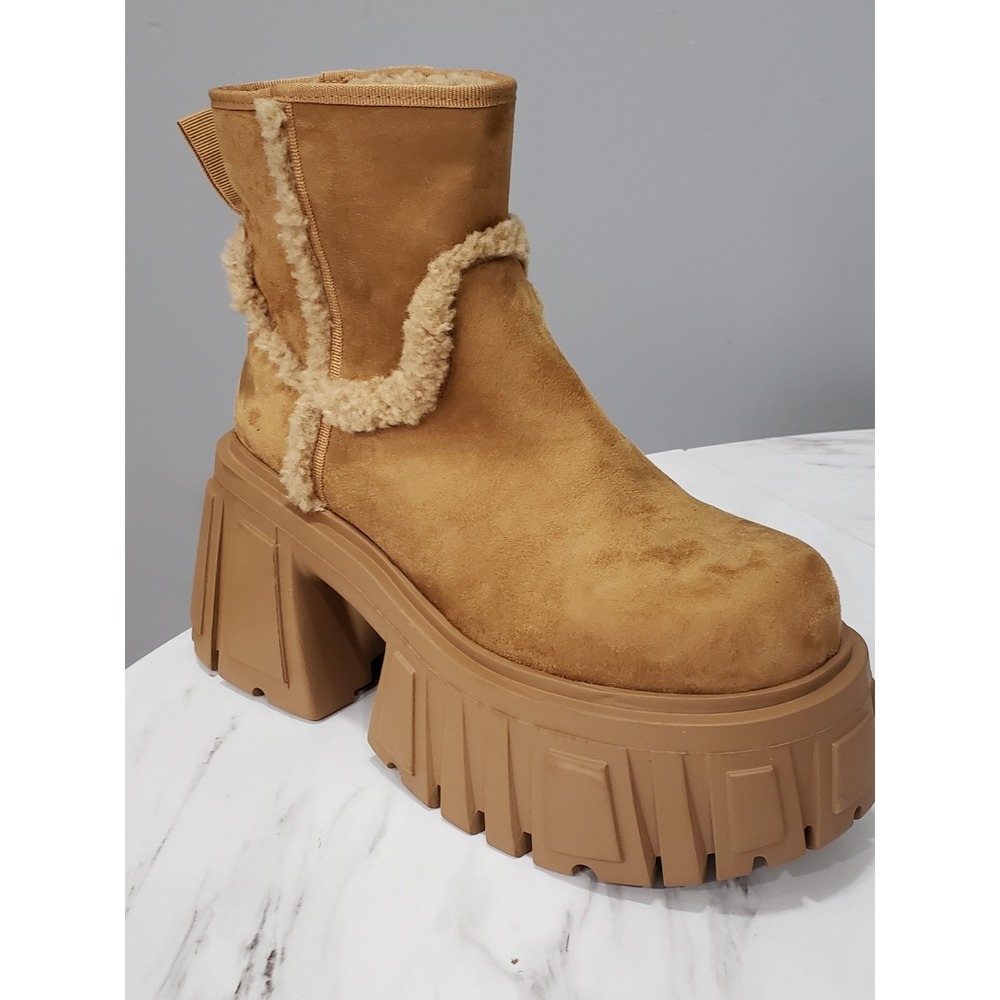 NEW NO BOX SIZE 9 Dollskill Current Mood PLATFORM Y2K BRATZ BOOTS FUR FESTIVAL